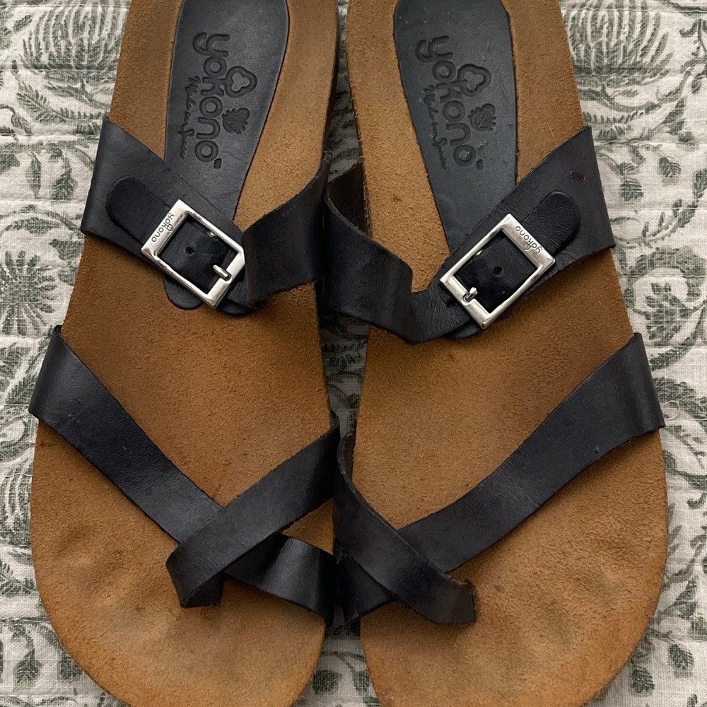Leather sandals by Yokono Size-9
